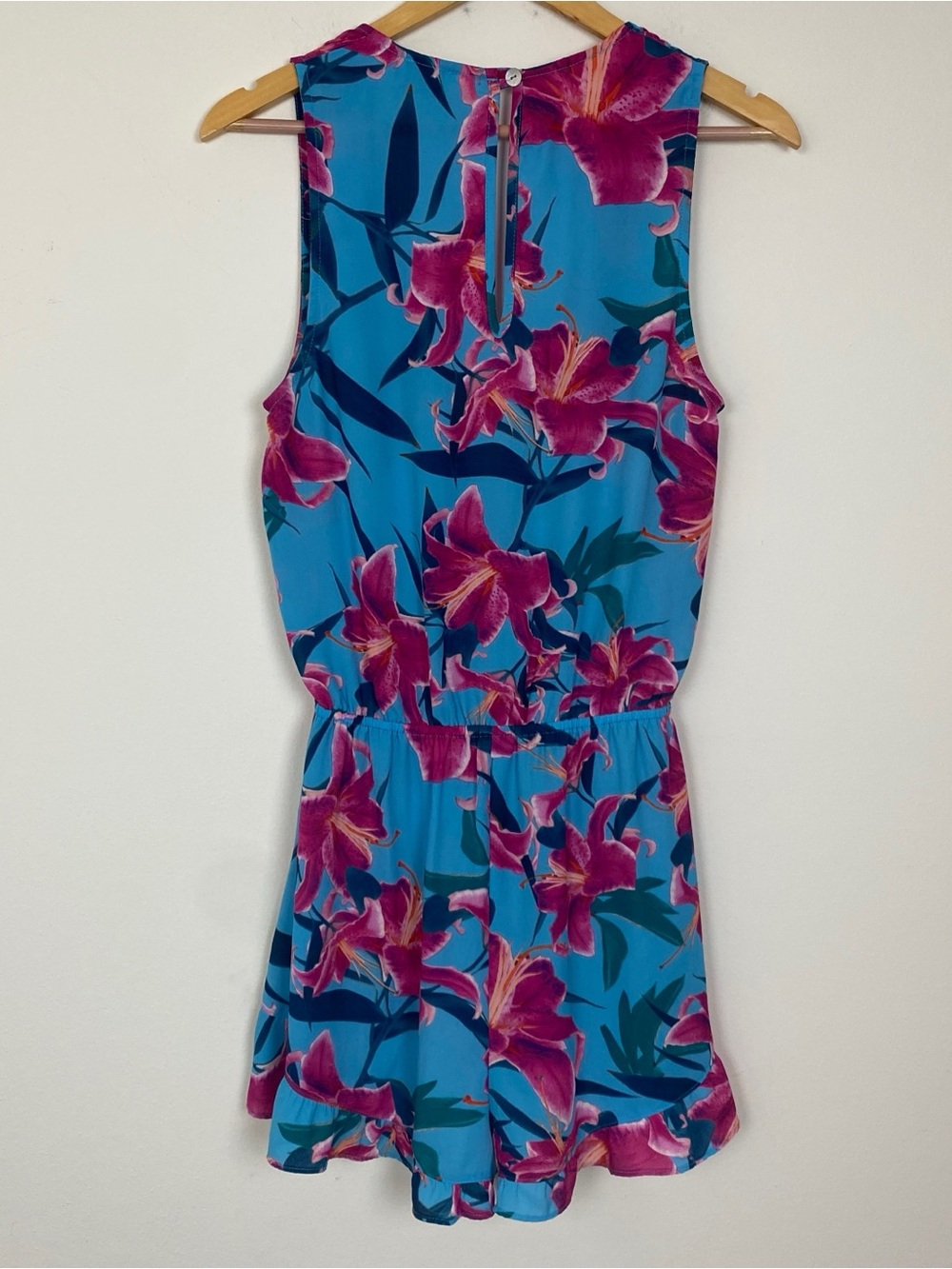 SHOW ME YOUR MUMU Riri Romper Sea Lilies Floral Blue Pink V neck Sleeveless Sz M - Picture 4 of 10